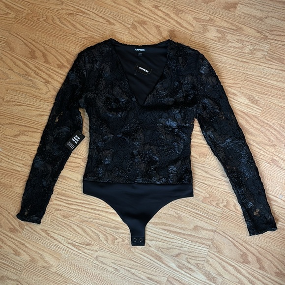 Lace Embroidered V-Neck Long Sleeve Thong Bodysuit NWT Size S Express - Picture 3 of 11